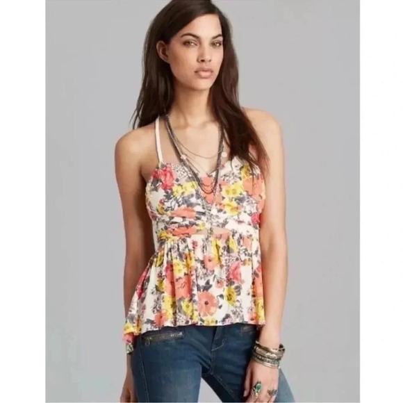 Free People Some Like It Hot cutout keyhole tank - Picture 1 of 13
